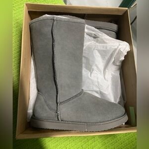 NEW melrose grey boot